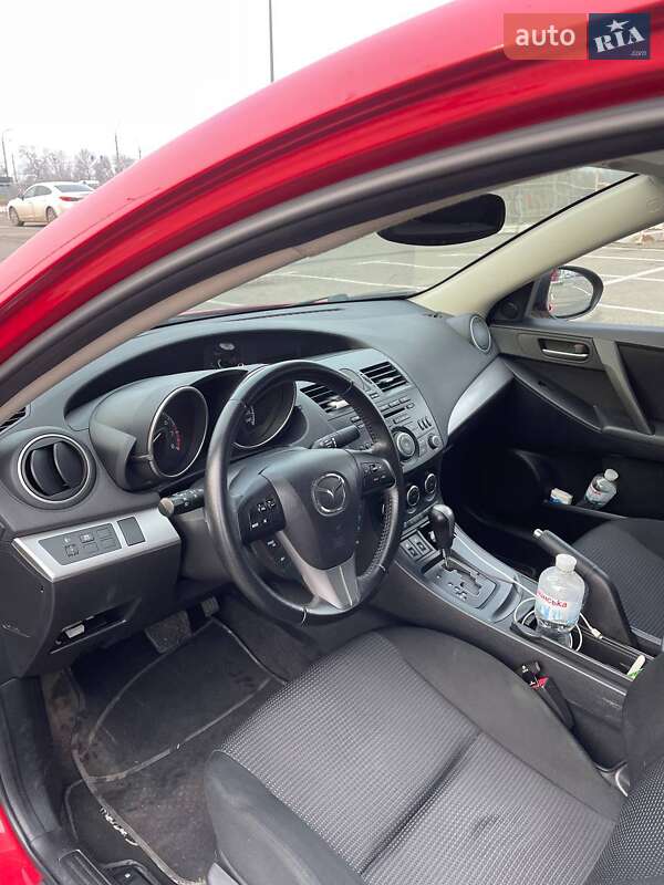 Седан Mazda 3 2011 в Києві