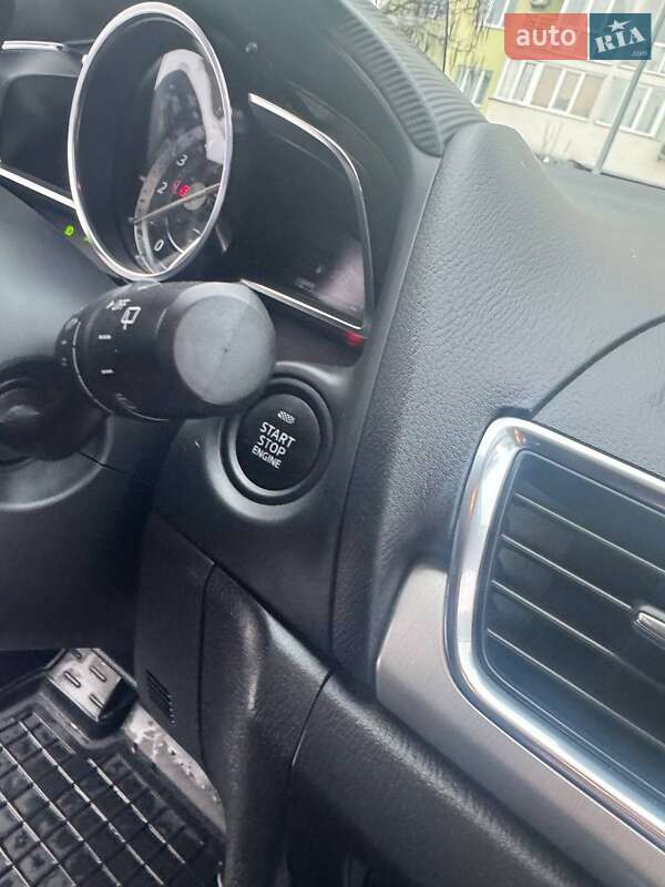 Хетчбек Mazda 3 2015 в Києві фото 20 Хетчбек Mazda 3 2015 в Києві