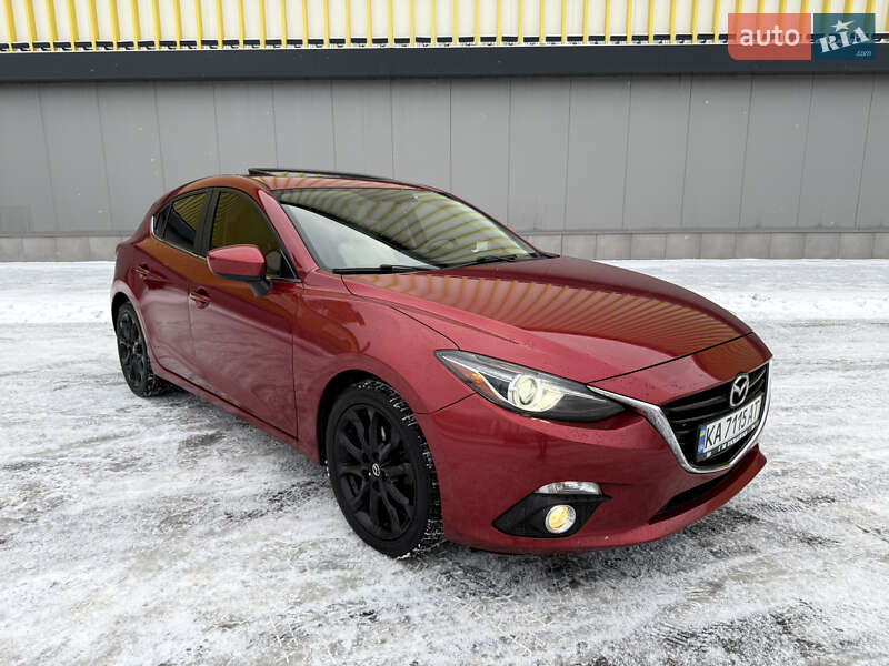 Хэтчбек Mazda 3 2015 в Киеве