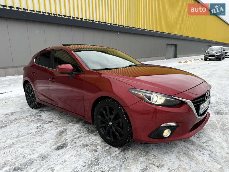 Хэтчбек Mazda 3 2015 в Киеве