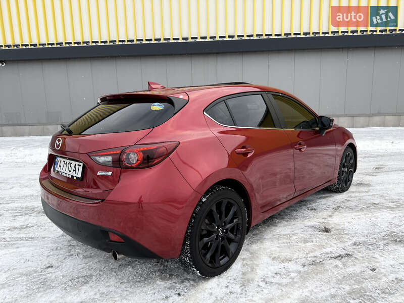 Хэтчбек Mazda 3 2015 в Киеве