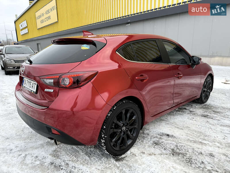 Хэтчбек Mazda 3 2015 в Киеве