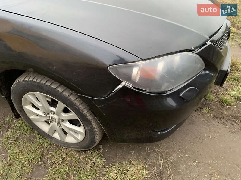 Седан Mazda 3 2004 в Виннице