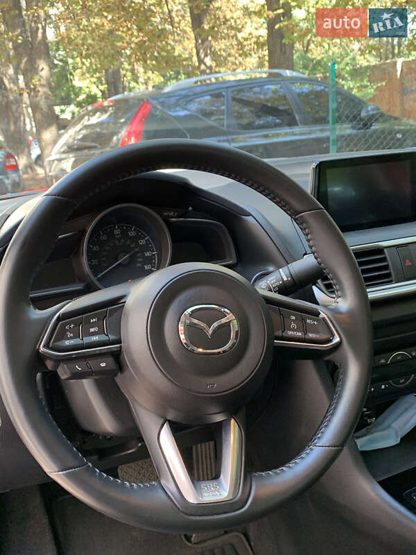 Седан Mazda 3 2018 в Одесі