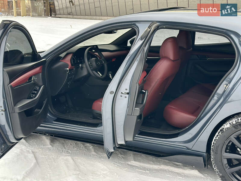 Хетчбек Mazda 3 2020 в Запоріжжі