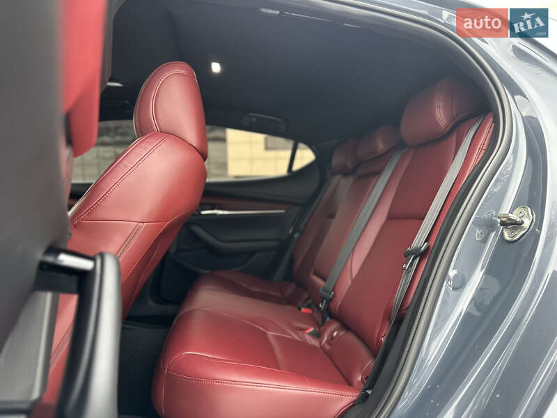 Хетчбек Mazda 3 2020 в Запоріжжі