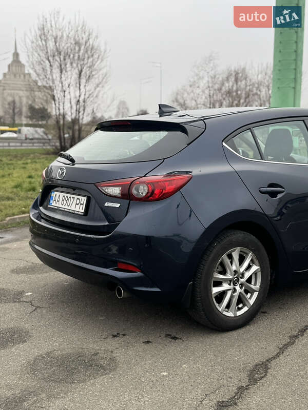Хетчбек Mazda 3 2016 в Києві