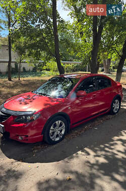 Седан Mazda 3 2005 в Доманевке
