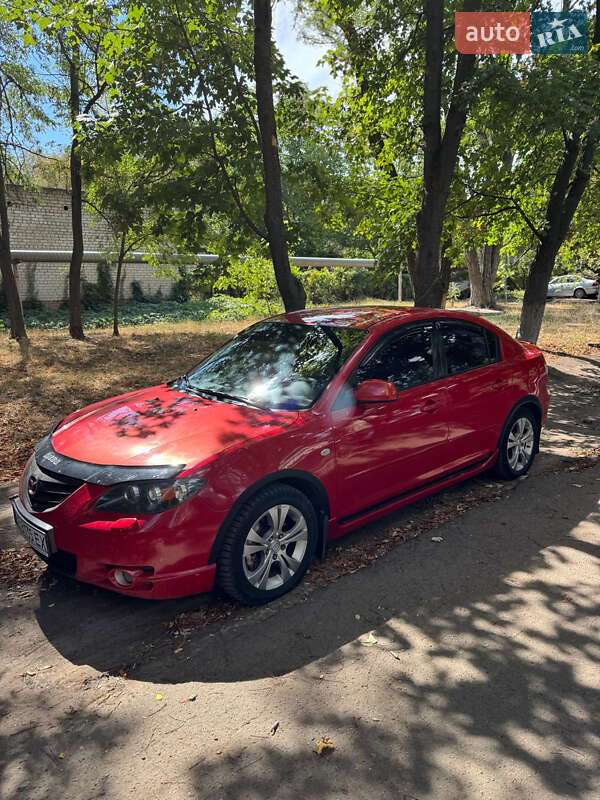 Седан Mazda 3 2005 в Доманевке