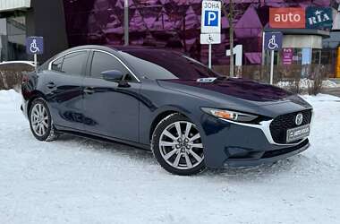 Седан Mazda 3 2021 в Киеве