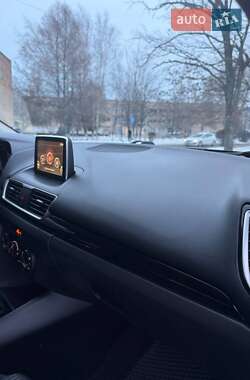 Седан Mazda 3 2016 в Кропивницком