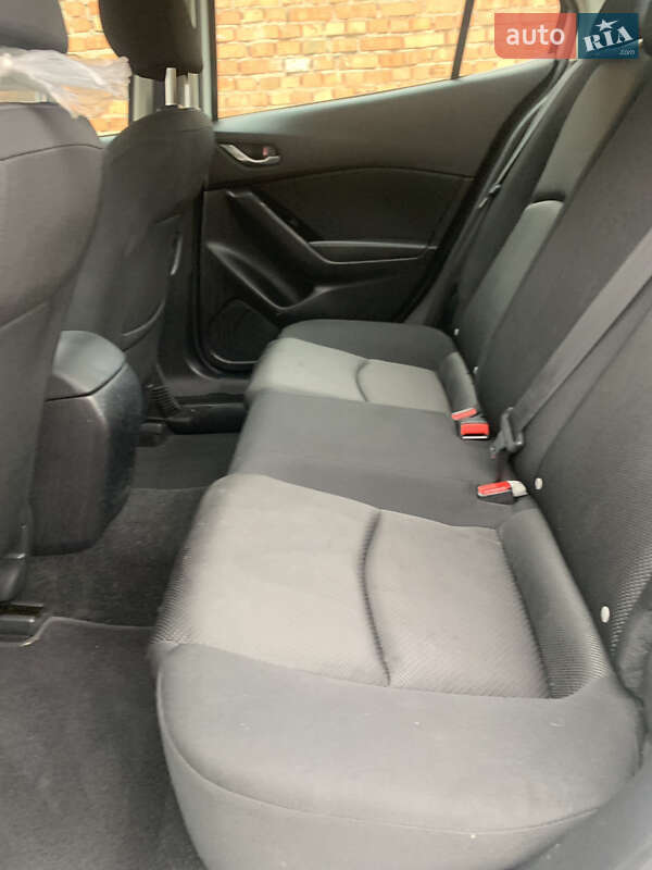 Седан Mazda 3 2018 в Каменец-Подольском