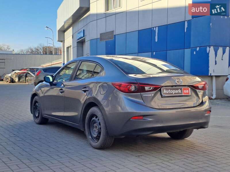 Седан Mazda 3 2018 в Одессе