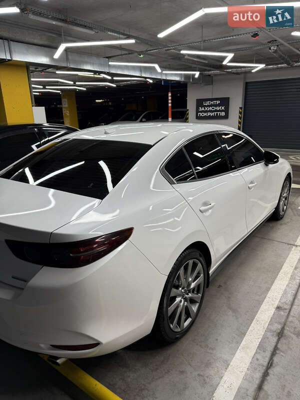 Седан Mazda 3 2020 в Киеве