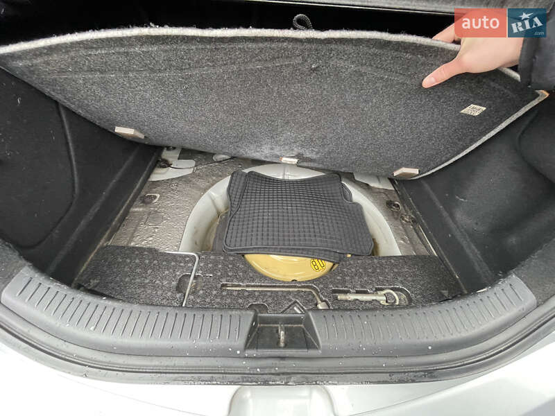 Хэтчбек Mazda 3 2008 в Одессе