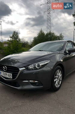 Седан Mazda 3 2017 в Киеве