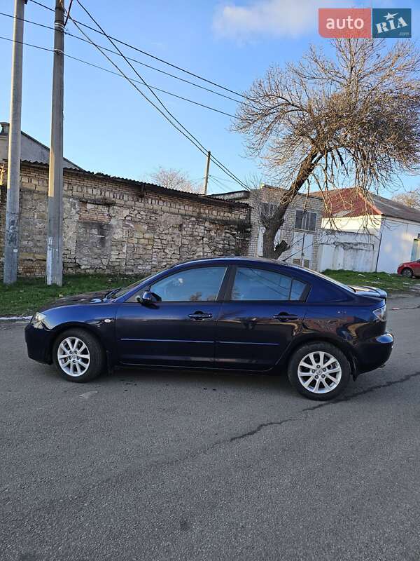 Седан Mazda 3 2008 в Николаеве