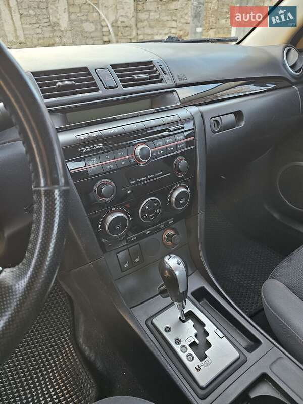 Седан Mazda 3 2008 в Николаеве