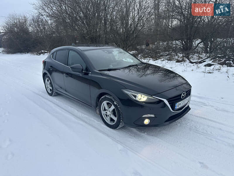 Хэтчбек Mazda 3 2014 в Житомире