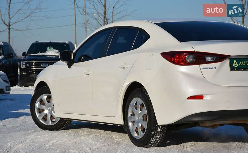 Седан Mazda 3 2017 в Киеве фото 7 Седан Mazda 3 2017 в Киеве
