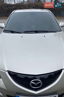 Седан Mazda 3 2006 в Днепре
