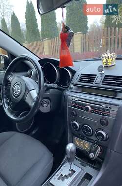 Седан Mazda 3 2006 в Днепре