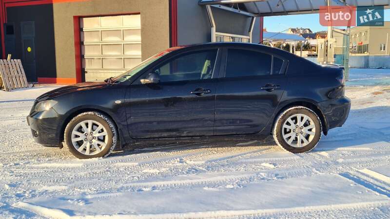 Седан Mazda 3 2008 в Ровно
