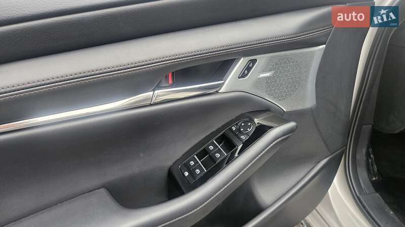 Хэтчбек Mazda 3 2023 в Днепре