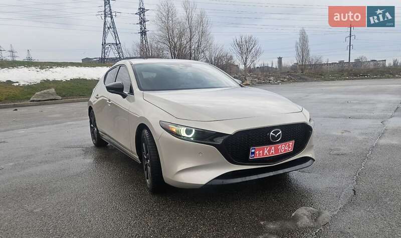 Хэтчбек Mazda 3 2023 в Днепре