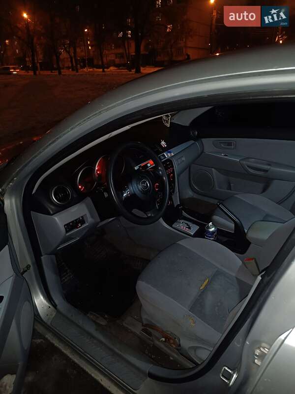 Седан Mazda 3 2004 в Харькове