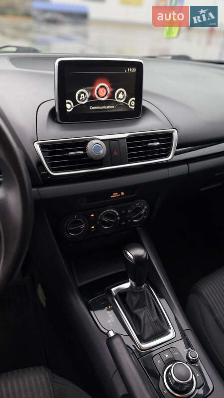 Седан Mazda 3 2014 в Одесі