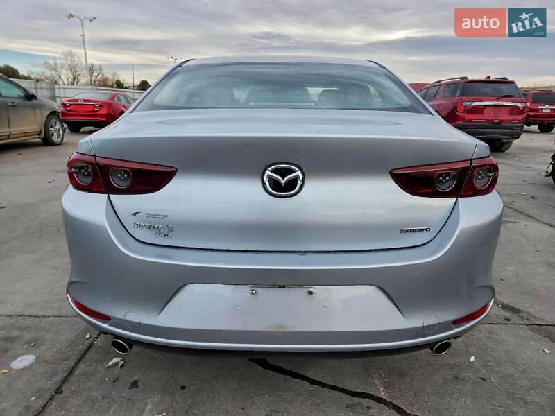 Седан Mazda 3 2020 в Чернигове