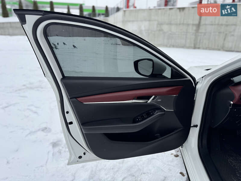 Хэтчбек Mazda 3 2021 в Виннице