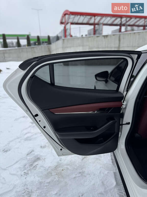 Хэтчбек Mazda 3 2021 в Виннице