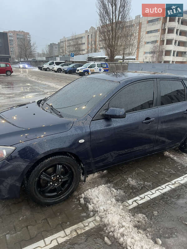Хетчбек Mazda 3 2004 в Києві