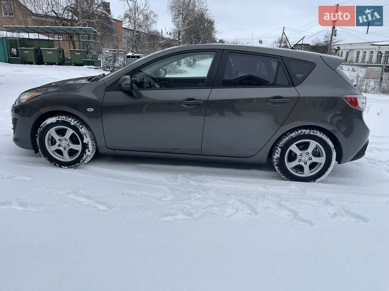 Хэтчбек Mazda 3 2009 в Гнивани