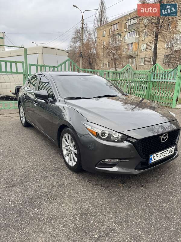 Хэтчбек Mazda 3 2018 в Запорожье