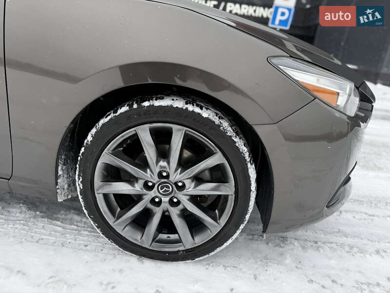 Хэтчбек Mazda 3 2017 в Киеве