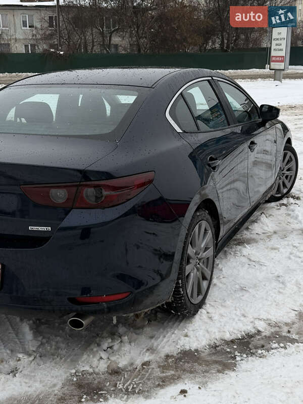 Седан Mazda 3 2021 в Крюковщине