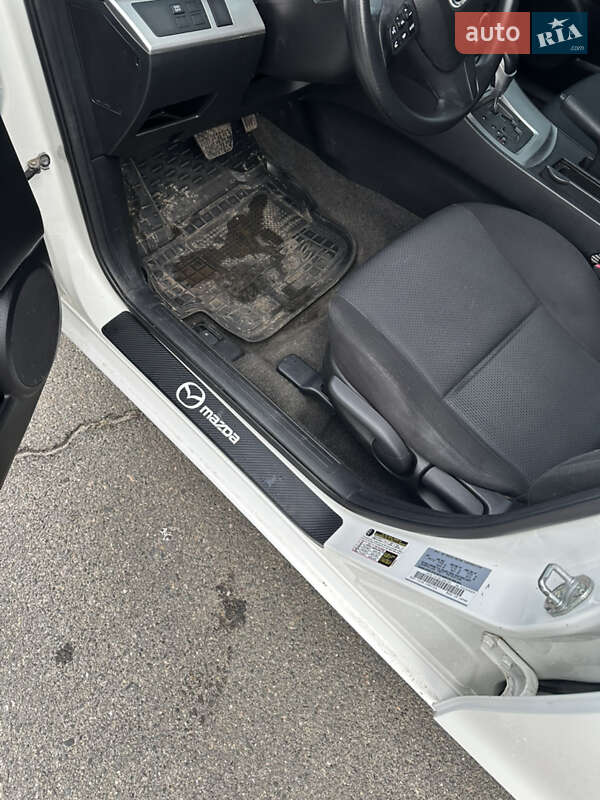 Седан Mazda 3 2010 в Кривом Роге