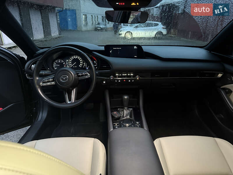 Хэтчбек Mazda 3 2019 в Харькове
