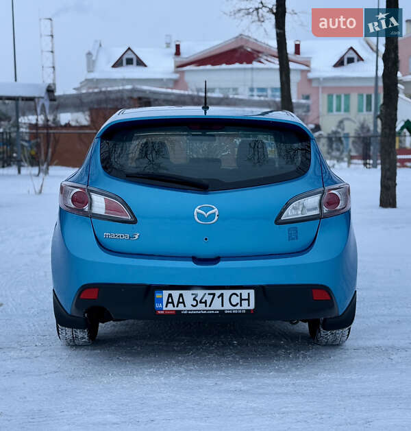 Хэтчбек Mazda 3 2010 в Киеве