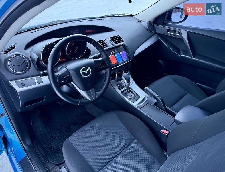 Хэтчбек Mazda 3 2010 в Киеве