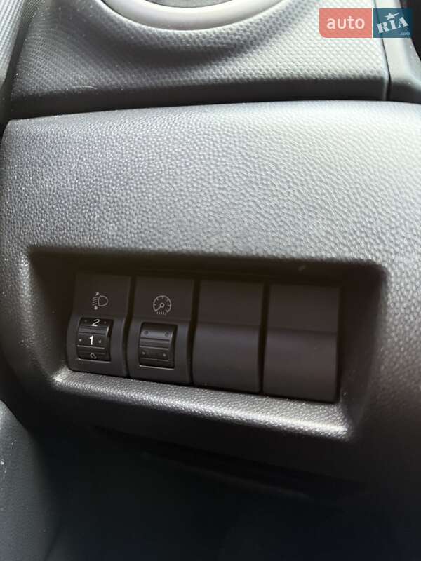 Седан Mazda 3 2007 в Чернівцях