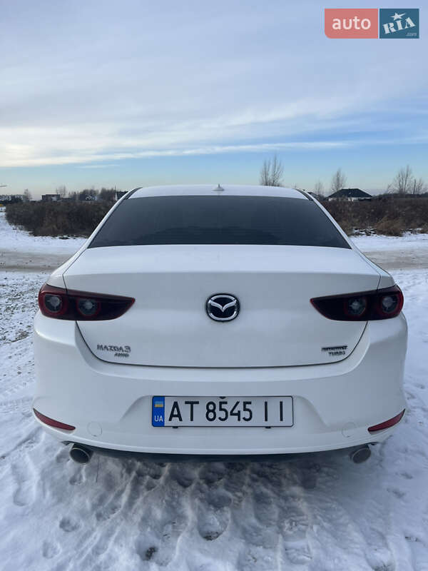 Седан Mazda 3 2022 в Івано-Франківську