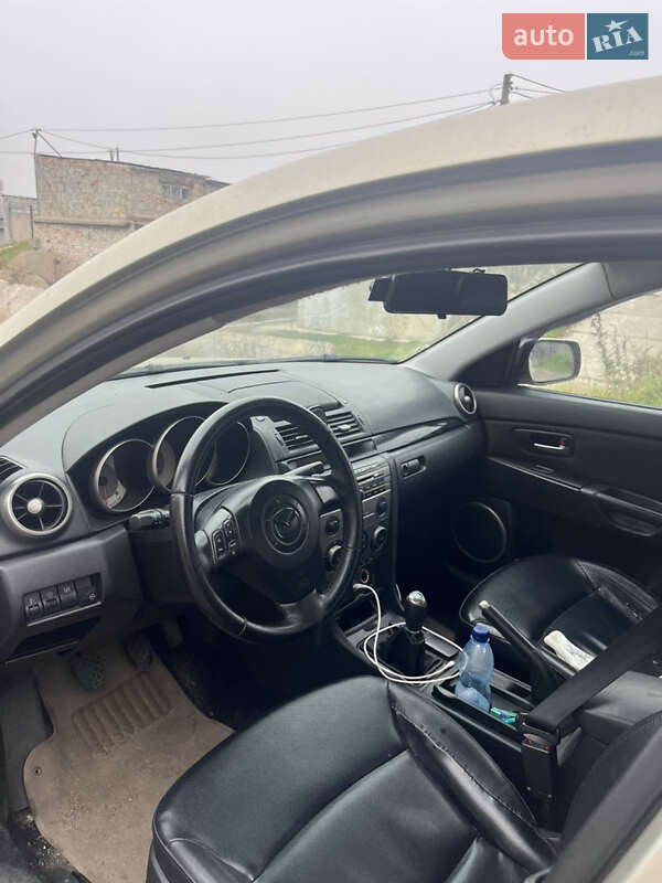 Седан Mazda 3 2007 в Николаеве