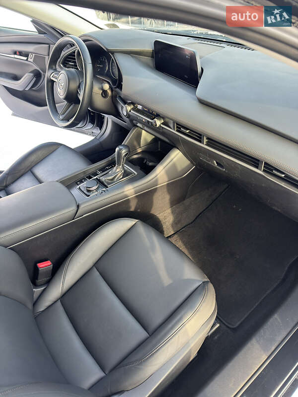 Седан Mazda 3 2021 в Киеве