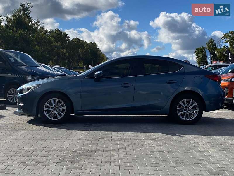 Седан Mazda 3 2014 в Киеве