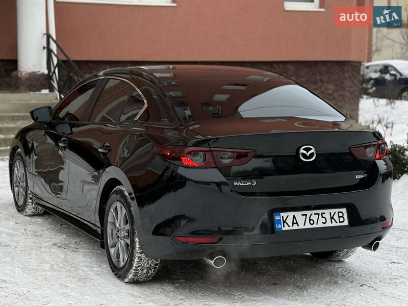 Седан Mazda 3 2020 в Черновцах