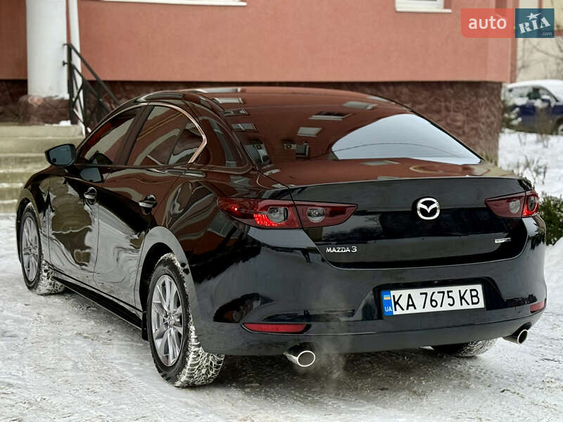 Седан Mazda 3 2020 в Черновцах